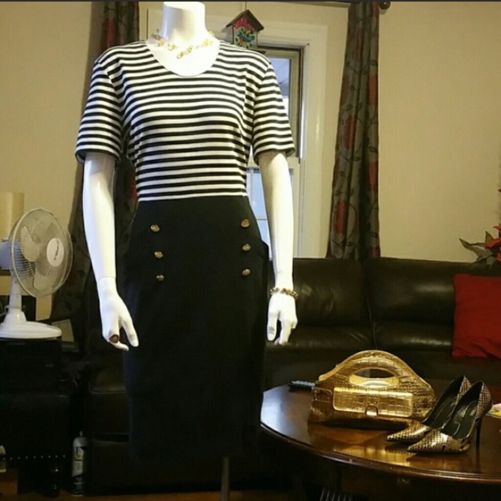 (SOLD) PETITE SOPHISTICATE DRESS - Spring / Summer (sold)